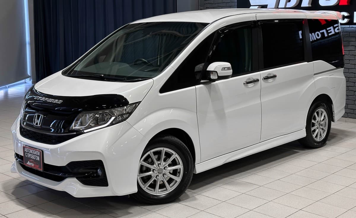 Honda Stepwgn Spada - 2